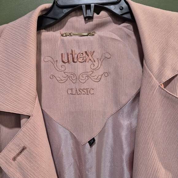 Utex Classic Dusty Pink Coat - Picture 5 of 14